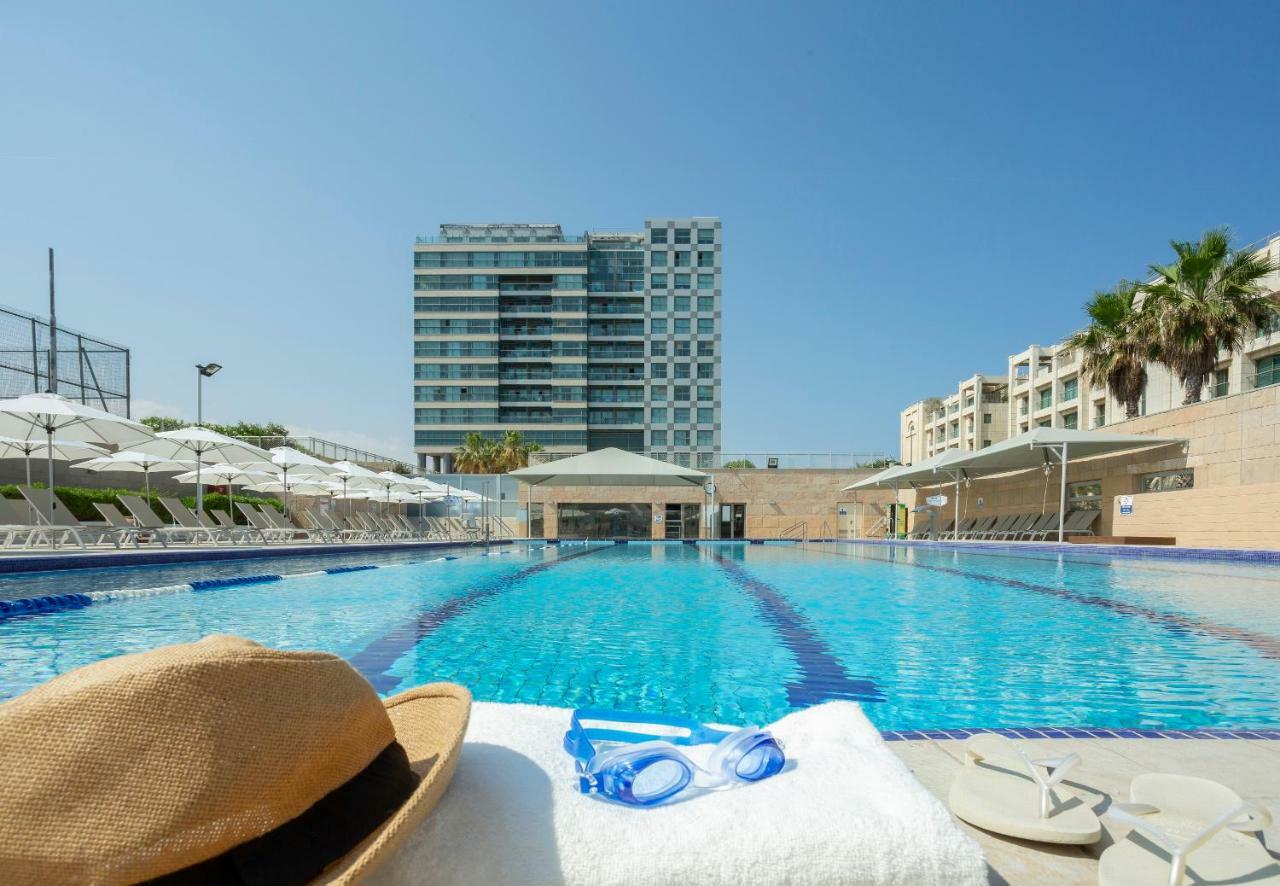 Aparthotel Okeanos On The Beach Herzelia Konforlar fotoğraf