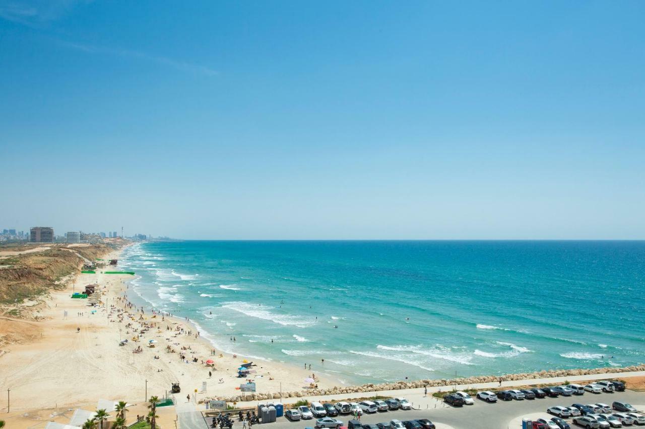 Aparthotel Okeanos On The Beach Herzelia Dış mekan fotoğraf